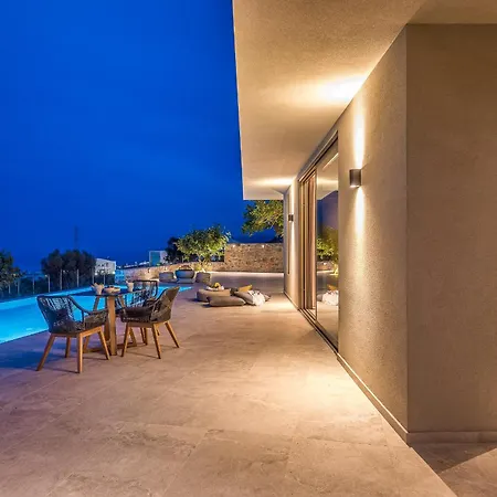 Villa Grace Collection *