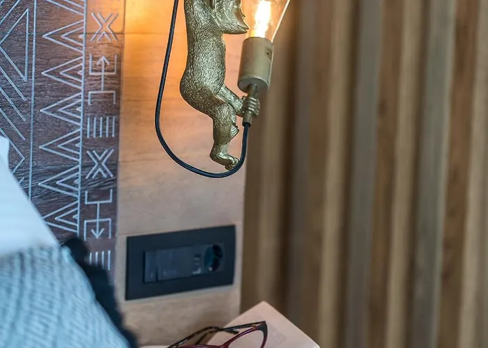 Villa Grace Collection *